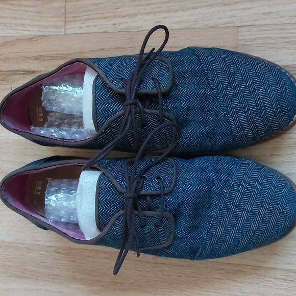 Toms denim loafers size 9.5 great condition - Picture 3 of 11